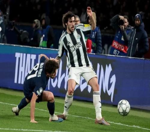 日全球首发,全新奥迪,引热议,BG真人官网,BG真人视讯,BG真人娱乐,BG真人注册,BG真人平台,BG真人试玩